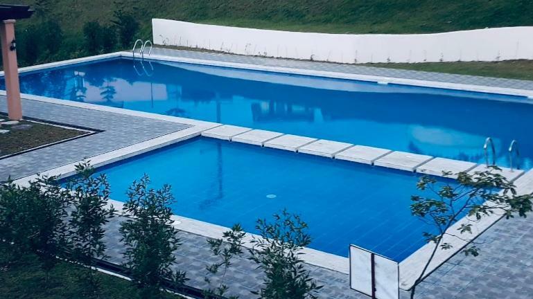 Hillview Apt W/ Pool Access - Free Wifi Тагбиларан Сити Екстериор снимка